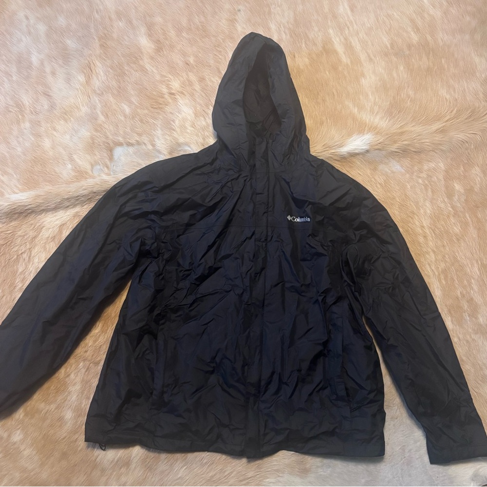 Columbia Men's Black Raincoat with Hood